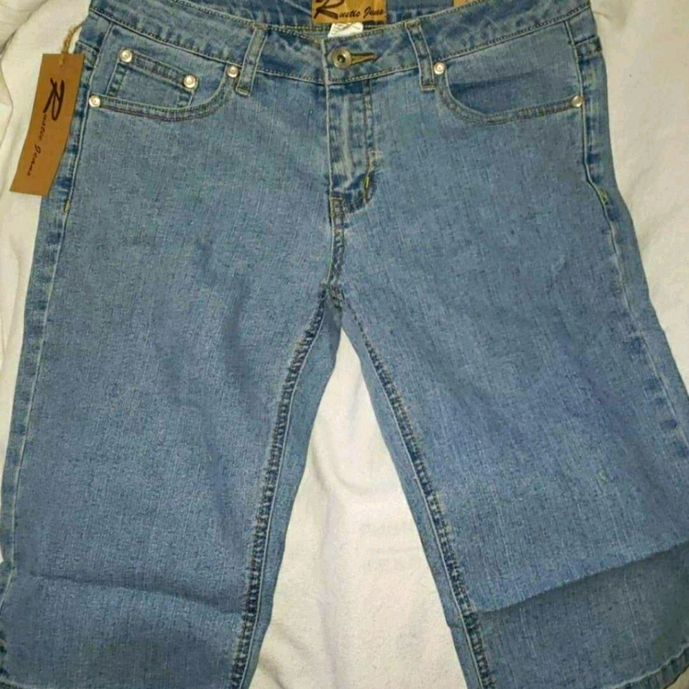 Rustic Jeans shorts - Picture 2 of 4